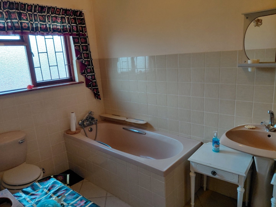 4 Bedroom Property for Sale in Tergniet Western Cape
